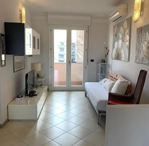 Uno Scorcio Di Mare Apartment *