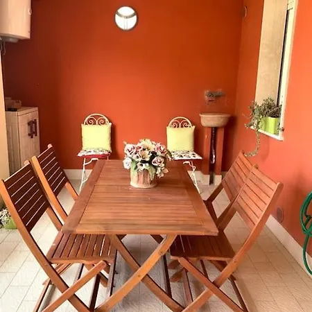 Uno Scorcio Di Mare Apartmán *